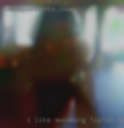 I like swimming, dancing in Tipton, Tennessee and shopping.