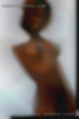 Tall, well endowed, shaved Hidalgo men.